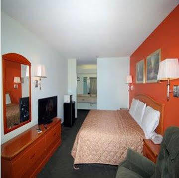 Budget Host Inn Henderson Exterior foto